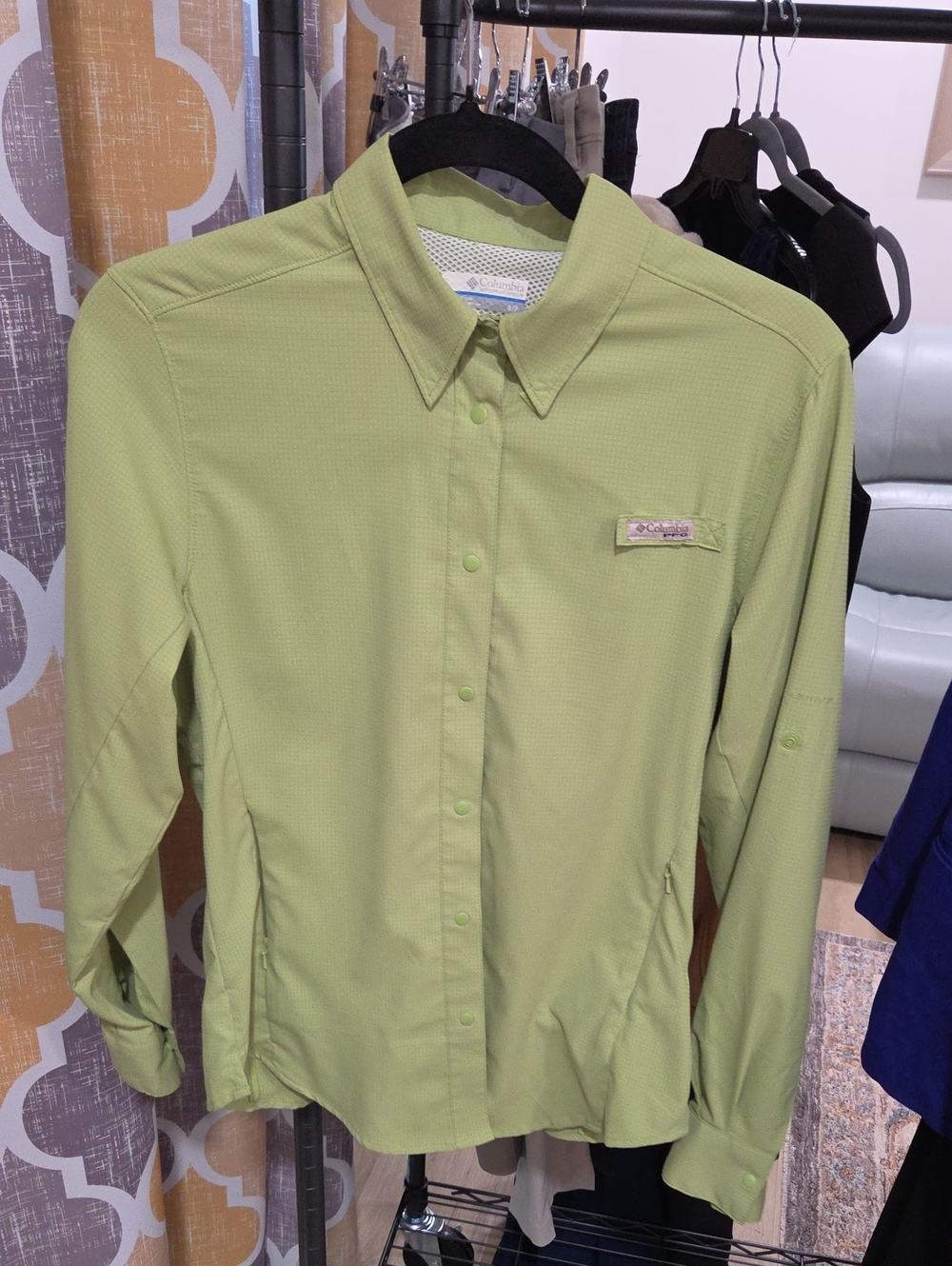 Columbia Light Lime Button-Front Women's Fishing Shirt
